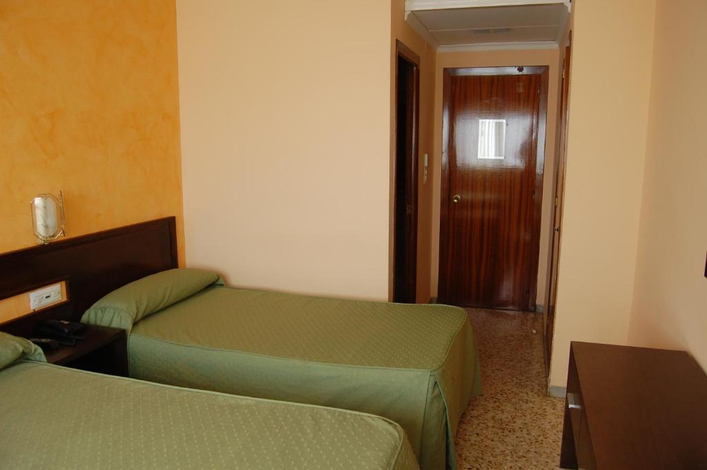 Hotel Balfagon Calanda Phòng bức ảnh