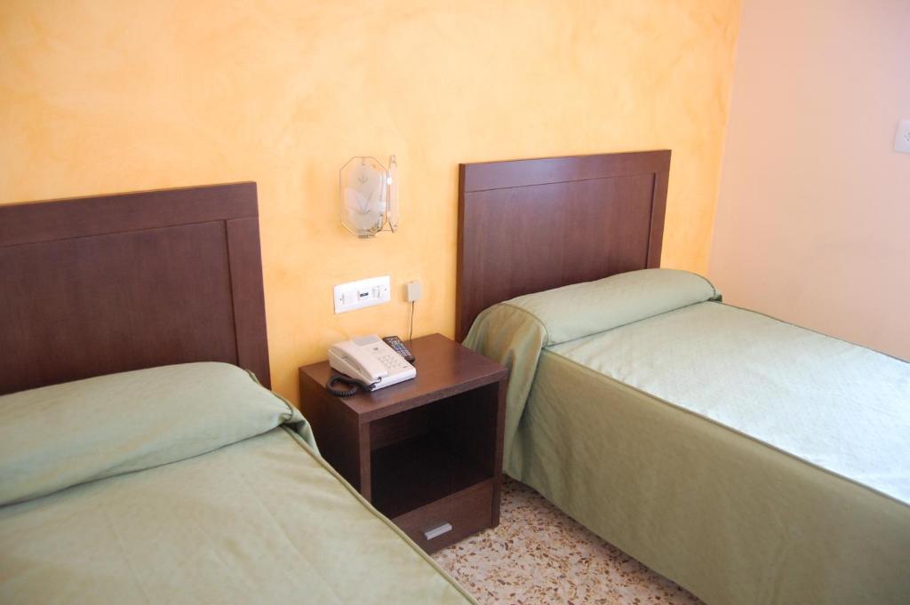 Hotel Balfagon Calanda Phòng bức ảnh